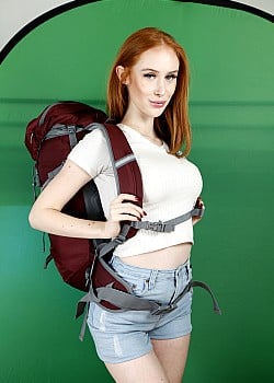 Lenina Crowne image 2 of 4