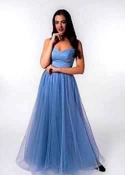 Leona Mrnakova image 1 of 3
