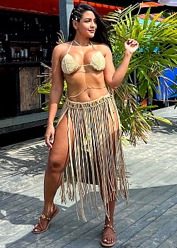 Leonela Linares image 4 of 4