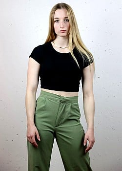 Leonie Moll image 3 of 3