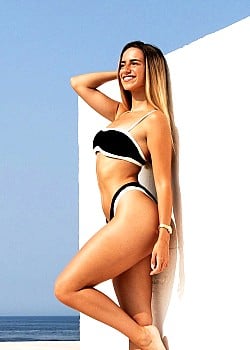 Leonor Loureiro image 1 of 3