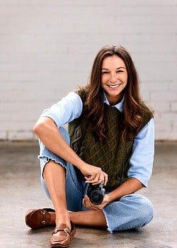Leslie Carvitto image 2 of 4