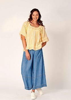 Leslie Carvitto image 1 of 4