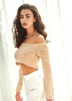 Letizia Sara image 2 of 3