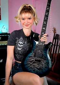 Lexi Rose (Musician) image 2 of 4