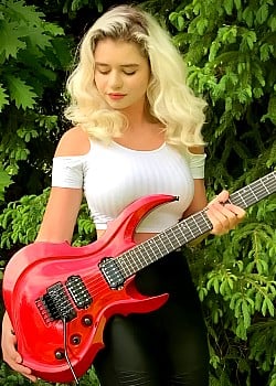 Lexi Rose (Musician) image 3 of 4