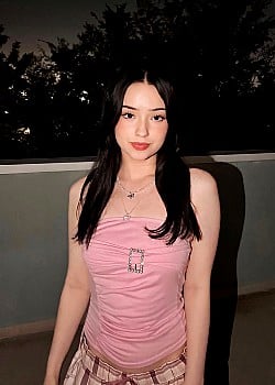 Lexie Levin image 2 of 2