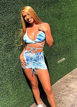 Lexy Carman image 4 of 4