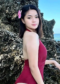 Lhuisa Mallari image 1 of 4