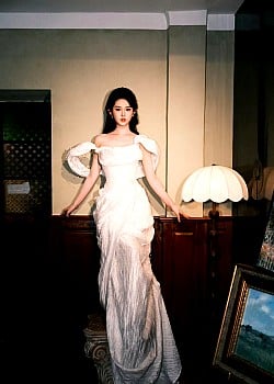 Li Keyi image 4 of 4