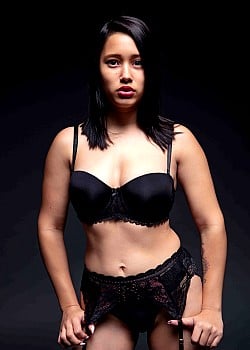 Lia Ponce image 2 of 4