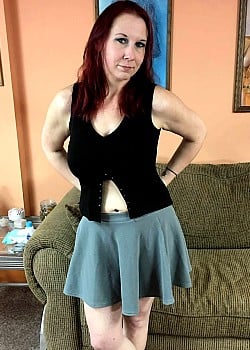 Lia Shayde image 1 of 3