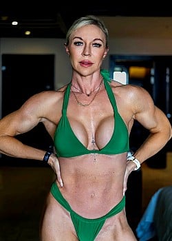 Liesl Damstra image 2 of 4