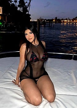 Babepedia - Search results for 'Lil'