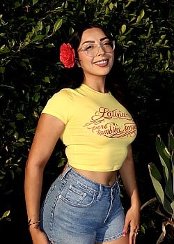 Liliana Reyes image 3 of 4