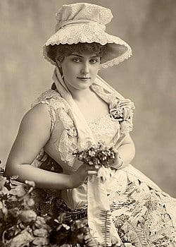 Lillian Russell image 3 of 3