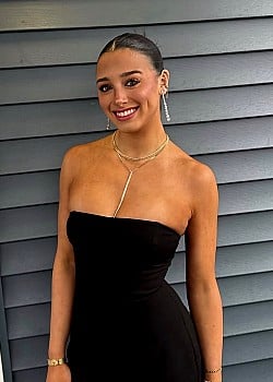 Lily Graff image 2 of 4