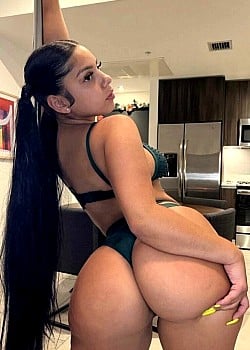 Lina Bina image 2 of 4