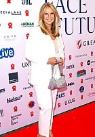 Linda De Mol profile photo