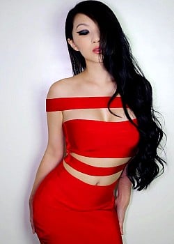 Linda Le image 2 of 4