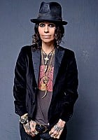 Linda Perry profile photo