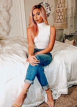 Lindsay Straka image 3 of 3