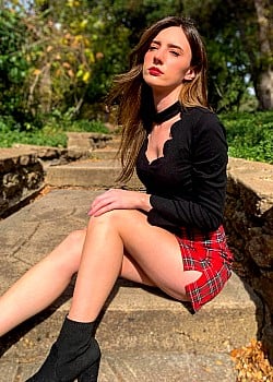 Lindsey Dawn image 4 of 4