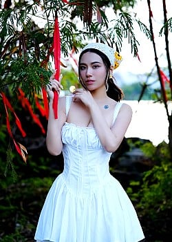 Linh Miu image 2 of 4