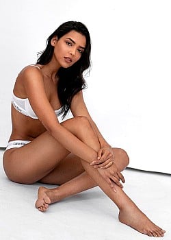 Lisa Mendes image 3 of 4