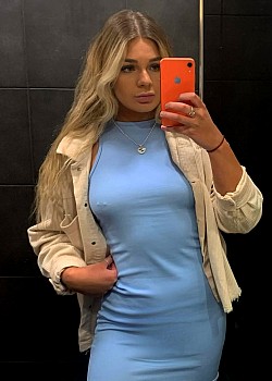 Liv Davey image 2 of 2