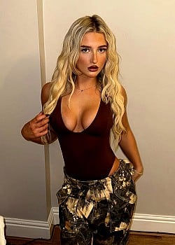 Liv Forster image 3 of 4