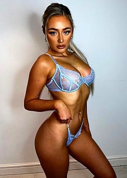 Liv Owens image 2 of 4