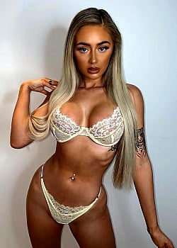 Liv Owens image 1 of 4