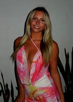 Liv Sivore image 3 of 3