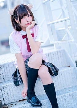 Liyuu image 2 of 4