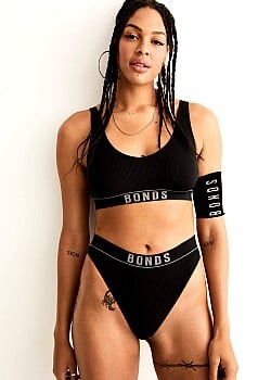 Liz Cambage image 3 of 4