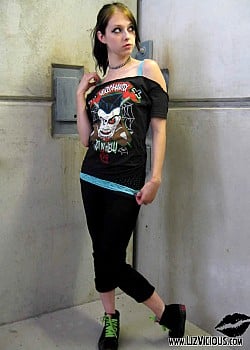 Liz Vicious image 2 of 4