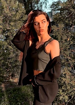 Liza Mazalenko image 4 of 4