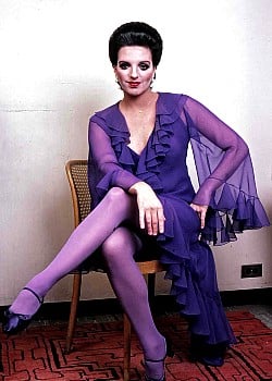 Liza Minnelli image 2 of 4