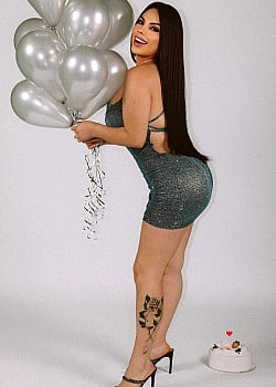 Lizbeth Rodriguez image 3 of 4