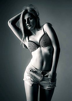 Lizz Wood image 2 of 2