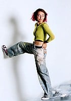 Lizzie Armanto profile photo