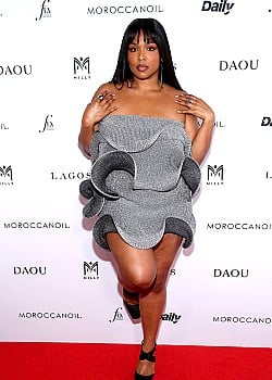 Lizzo image 4 of 4