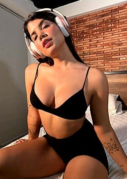 Loanna Vidal image 1 of 1