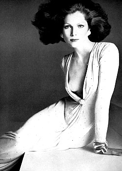 Lois Chiles image 1 of 1