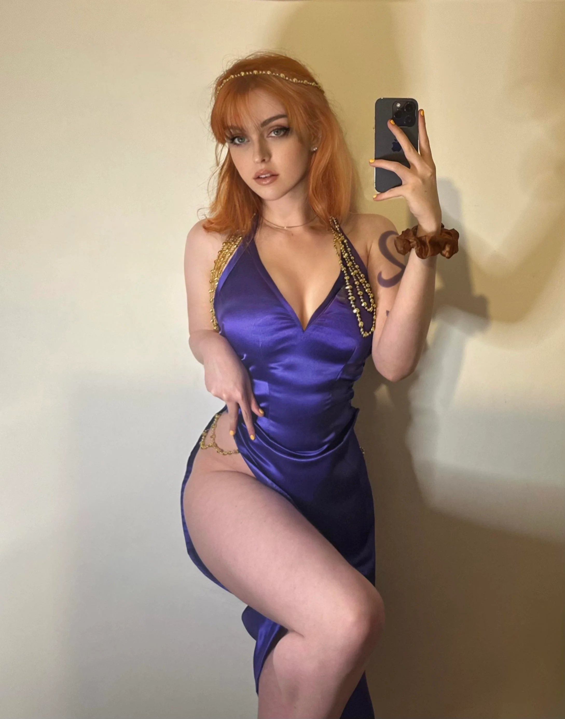 Lois Desiluted - Free nude pics, galleries & more at Babepedia