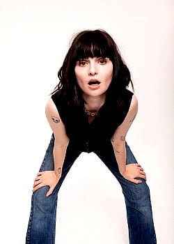 Lola Petticrew image 2 of 2