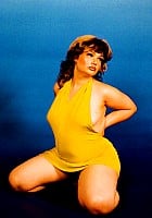 Lola Young profile photo