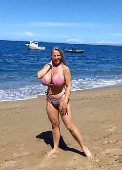 Loredana Nisturuc image 4 of 4