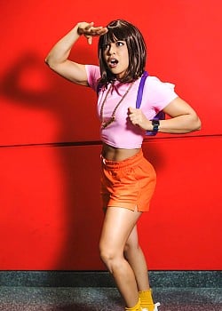 Lorena Abreu image 2 of 4